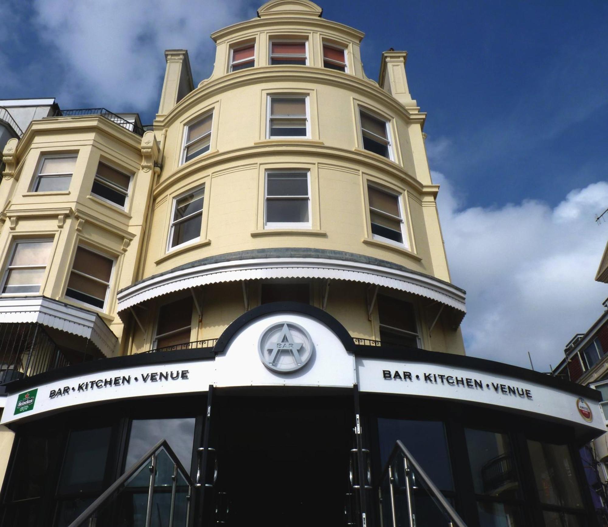 Amsterdam Hotel Brighton Seafront Экстерьер фото